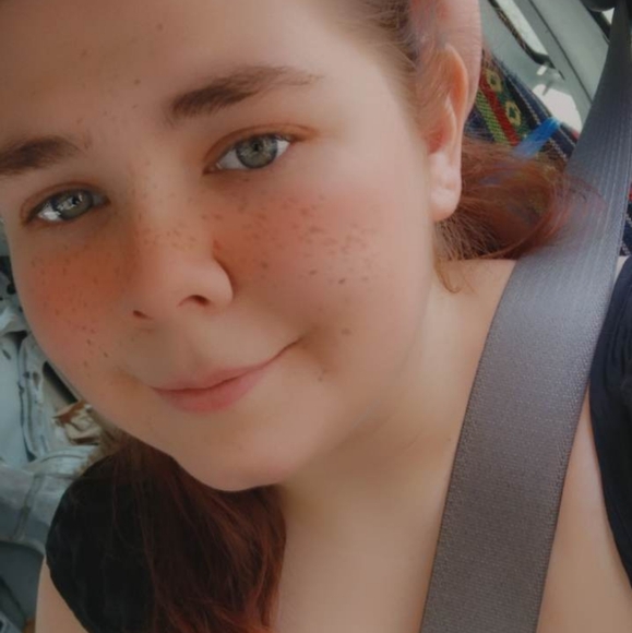 Meet your Posher, Cierra! - Picture 1 of 10